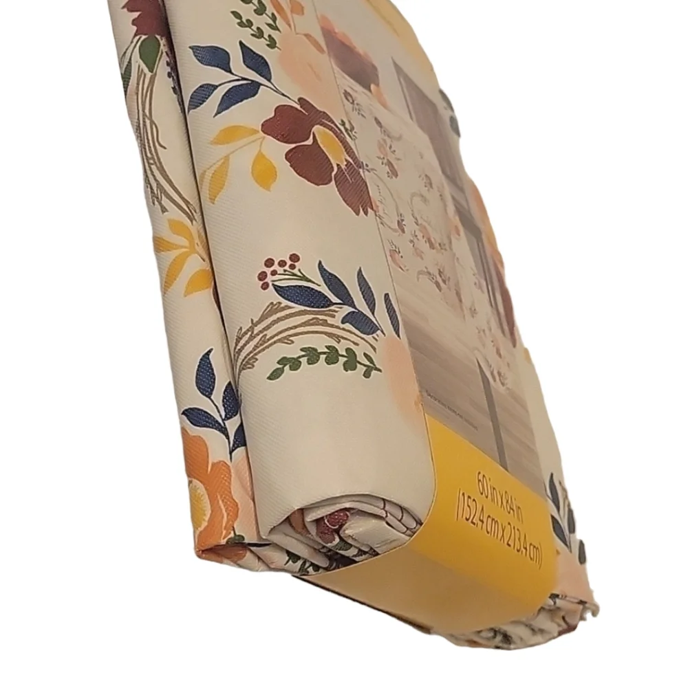 NEW Way To Celebrate Harvest Wreaths & Florals Tablecloth